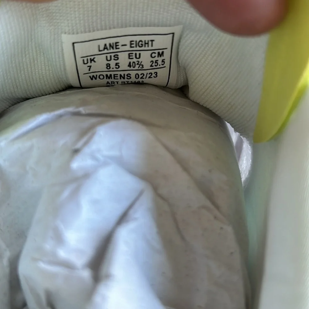 Lane Eight Relay Trainer Key Lime Women’s 8.5 NIB Cross‎ Training Shoes